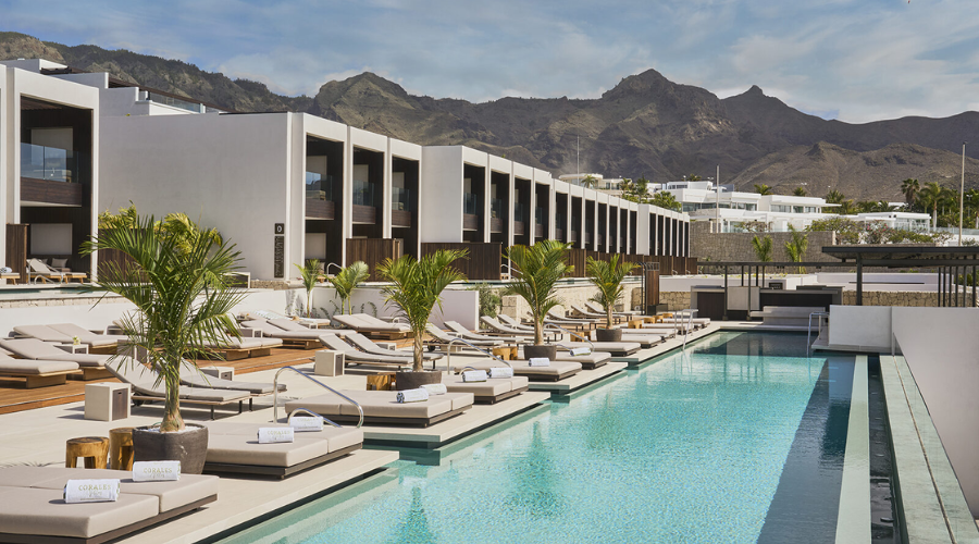 Premium Luxury Hotel Guide: Lavish Stays For A Five-Star Escape